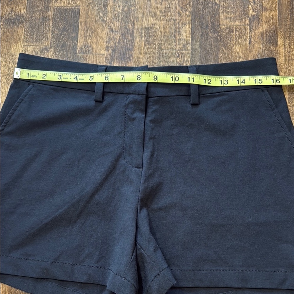 SOUTHERN TIDE Black Flat Front Shorts Size 6 - Picture 11 of 13